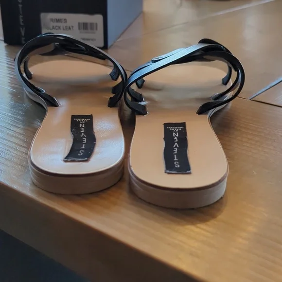 Black Leather Sandals - Picture 4 of 6